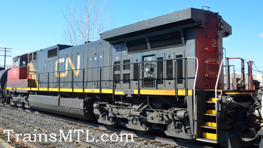 Locomotive CN2642 left side / coté gauche
